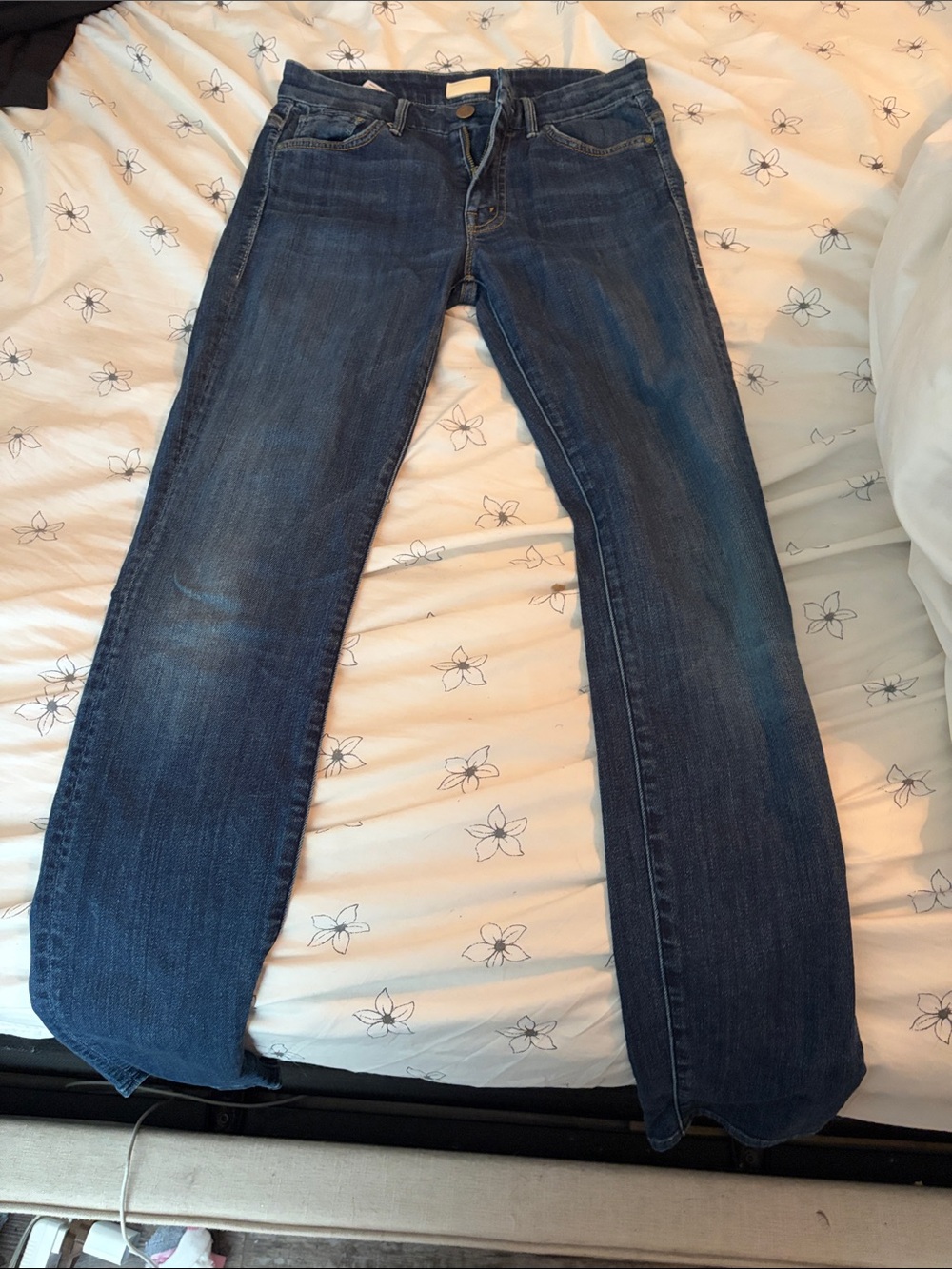 MOTHER Bootcut Jeans in Dark Blue Denim